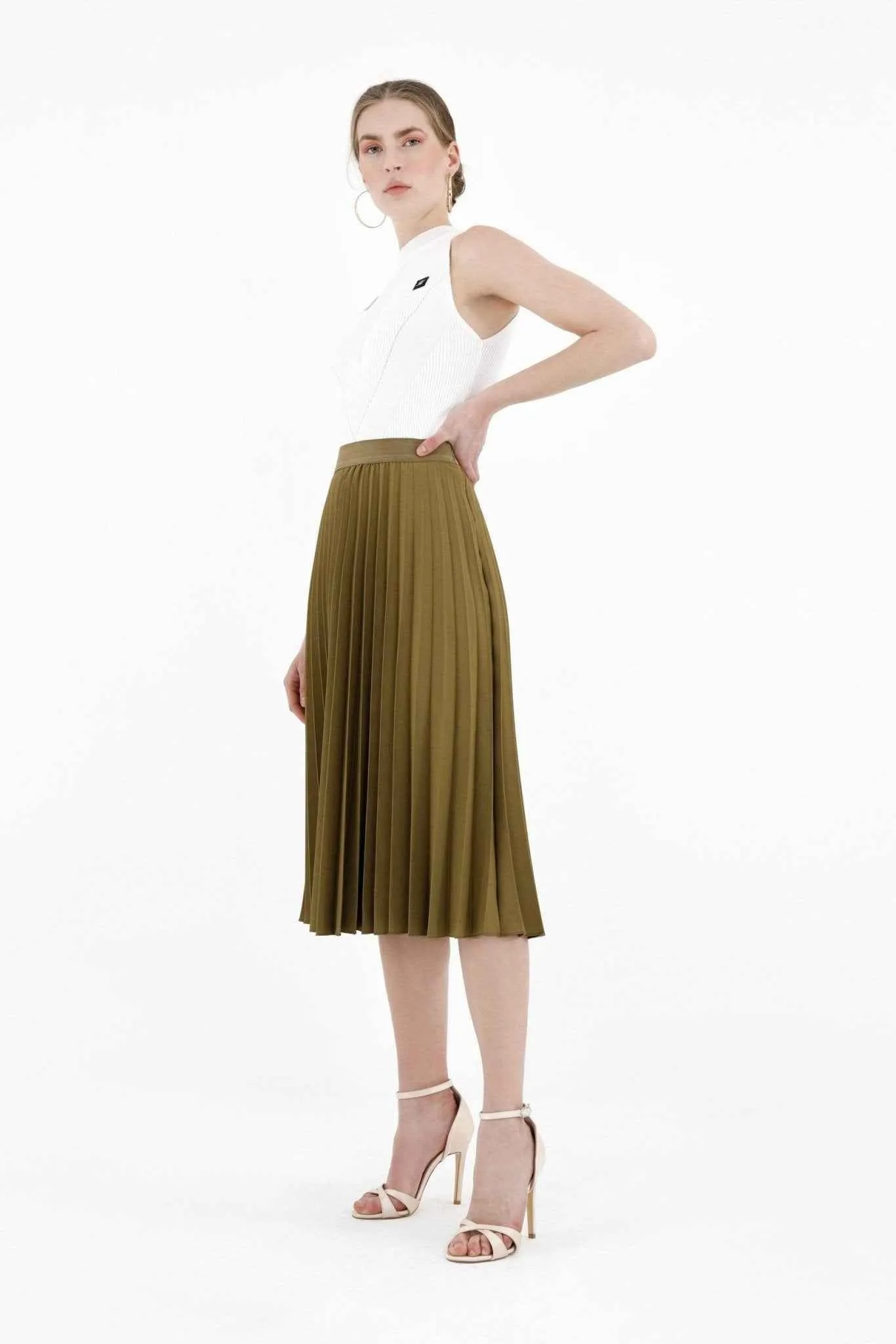Khaki Pleated Skirt High Waist Elastic Waist Band Midi Skirt